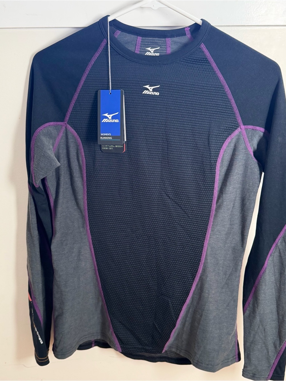 Mizuno Black Athletic Thermal Top with Purple Accents-NWT
